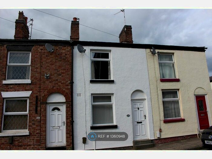 2 Bedroom Terraced House To Rent In Paradise Street, Macclesfield, SK11