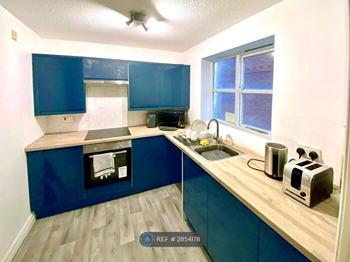 1 Bedroom Flat To Rent In Sutherland View, Blackpool, FY1