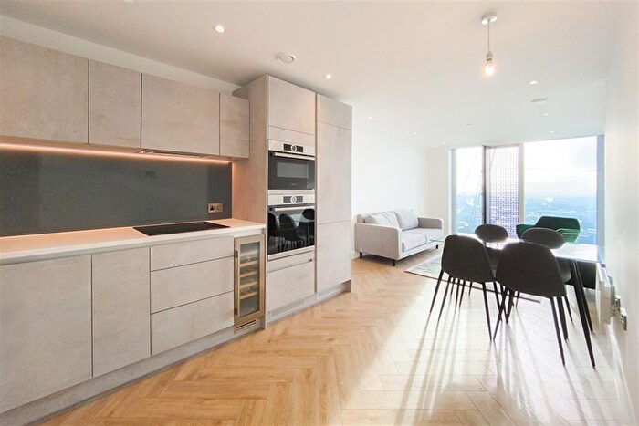 1 Bedroom Apartment To Rent In Elizabeth Tower, Crown Street, M15