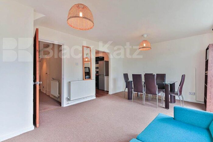 3 Bedroom Flat To Rent In Ironmonger Row, Old Street - Shoreditch, EC1V