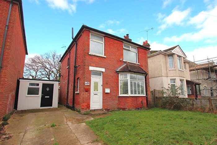 3 Bedroom Detached House For Sale In Leigh Road, Eastleigh, SO50