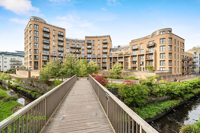 2 Bedroom Apartment For Sale In Whitestone Way, Croydon, CR0