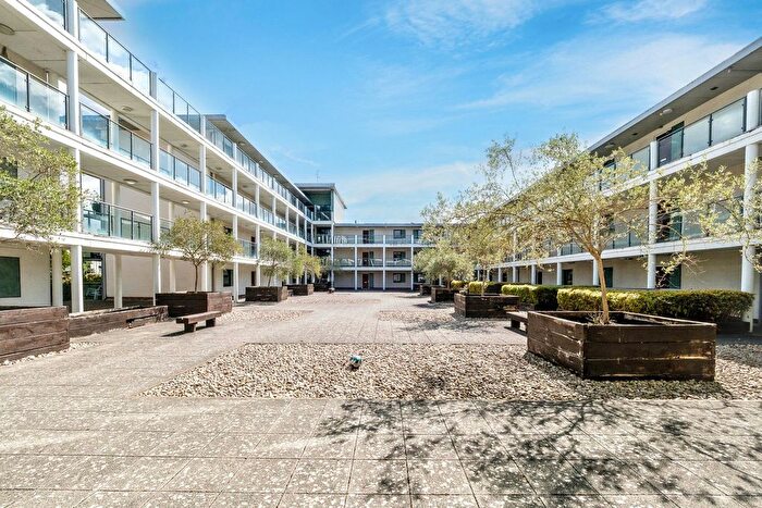 2 Bedroom Flat For Sale In Rollason Way, Brentwood, CM14