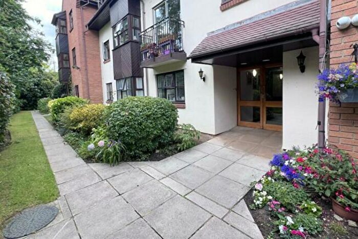 1 Bedroom Flat To Rent In Moorside Road, West Moors, Ferndown, BH22