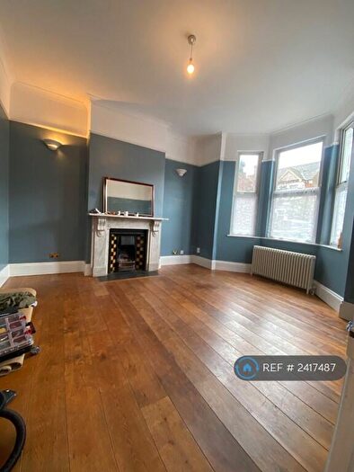 5 Bedroom Detached House To Rent In Davenport Road, Catford, SE6