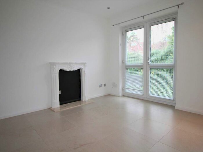 2 Bedroom Flat To Rent In Penn Hill Avenue, Poole, BH14