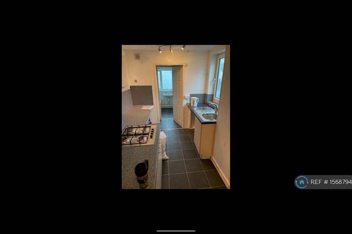 1 Bedroom Flat To Rent In Grove Street, Gloucester, GL1