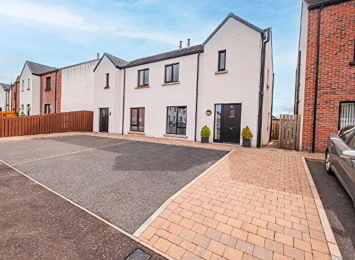 3 Bedroom Semi-Detached House For Sale In Rowan Glynn, Maghera, BT46