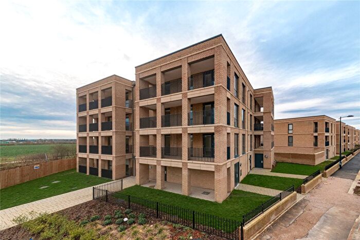 2 Bedroom Flat To Rent In Osprey Drive, Trumpington, Cambridge, Cambridgeshire, CB2