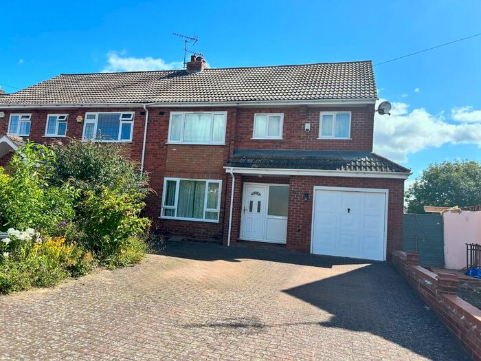 4 Bedroom Property To Rent In Poplar Road, Dorridge, Solihull, B93