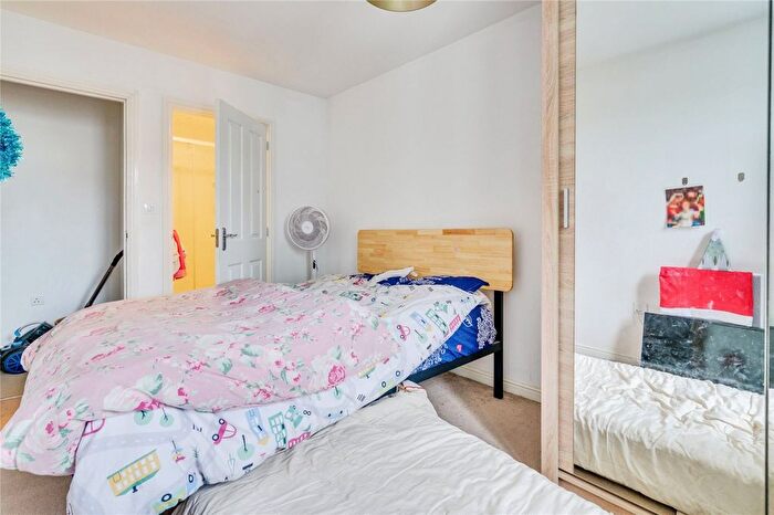 2 Bedroom Flat For Sale In Exeter Street, Plymouth, Devon, PL4