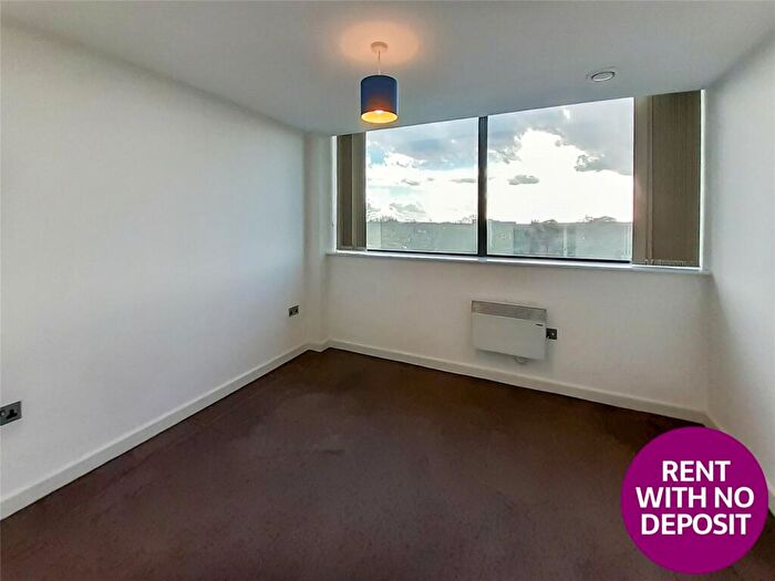 2 Bedroom Flat To Rent In Ashton Lane, Sale, Greater Manchester, M33