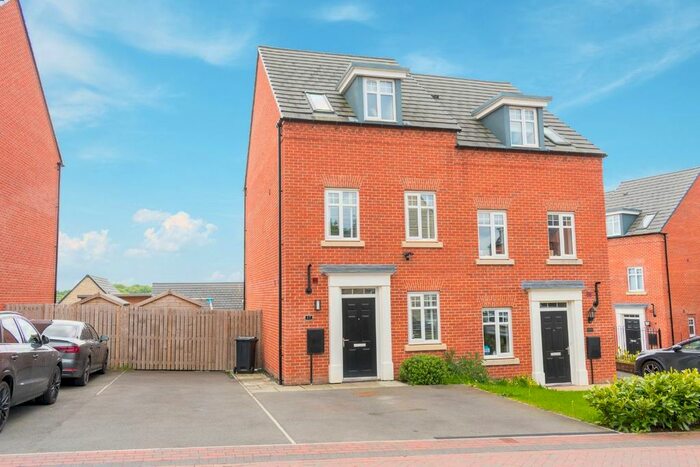 3 Bedroom Semi-Detached House For Sale In High Lee Grove, Flockton, Wakefield, WF4