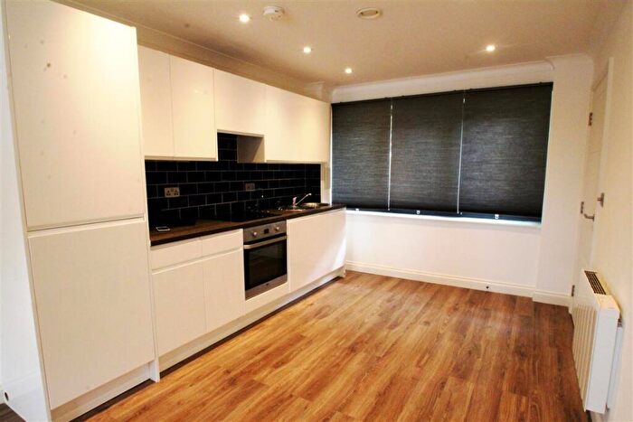 1 Bedroom Flat To Rent In Friary Court, Aylesbury, HP20