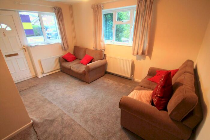 1 Bedroom House To Rent In Albury Close, Luton, LU3