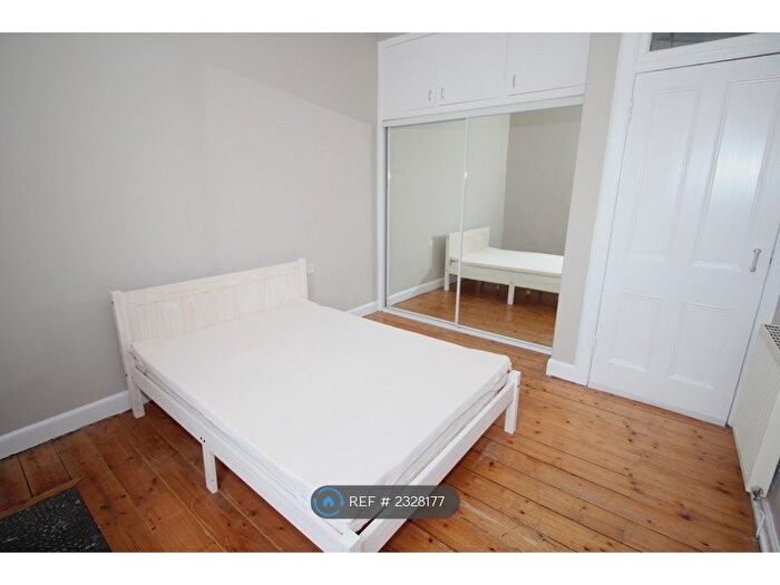 1 Bedroom Flat To Rent In Orwell Place, Edinburgh, EH11