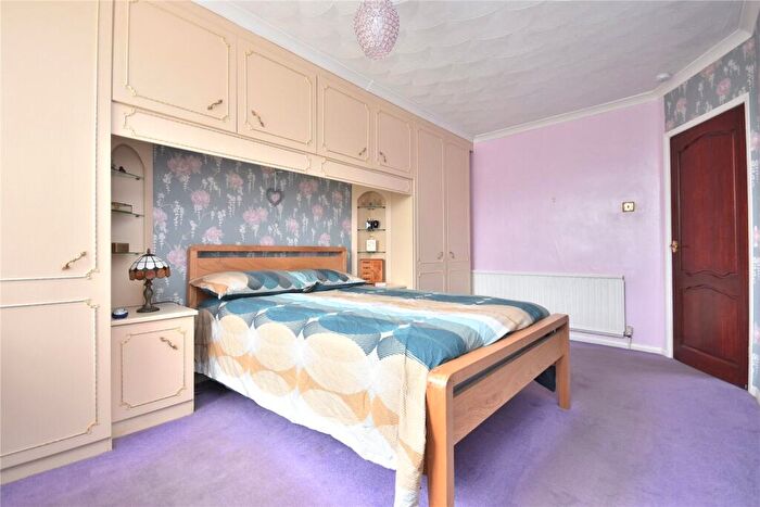 3 Bedroom Bungalow For Sale In Kelmscott Lane, Leeds, West Yorkshire, LS15