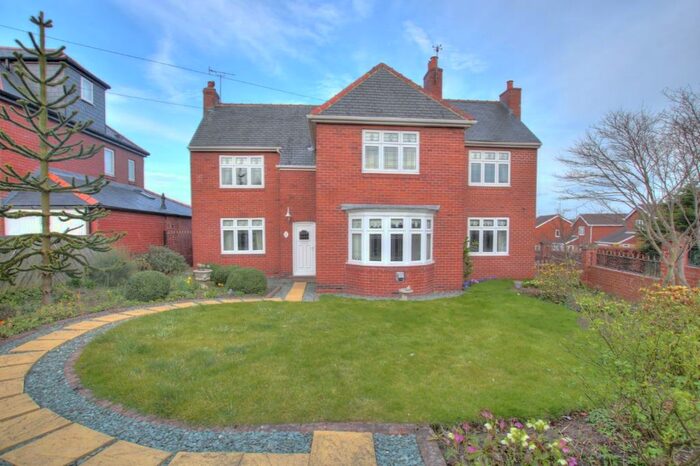 4 Bedroom Detached House To Rent In Newcastle Road, Chester Le Street, DH3