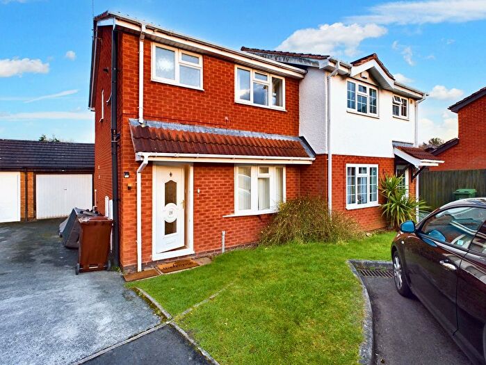 3 Bedroom Semi-Detached House To Rent In Whitemoor Drive, Shirley, B90
