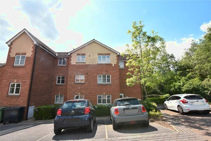 2 Bedroom Flat To Rent In Oast House Croft, Robin Hood, Wakefield, WF3