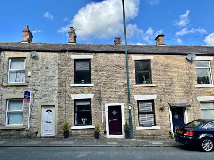 2 Bedroom Terraced House For Sale In Egmont Street, Mossley, Ashton-Under-Lyne, OL5