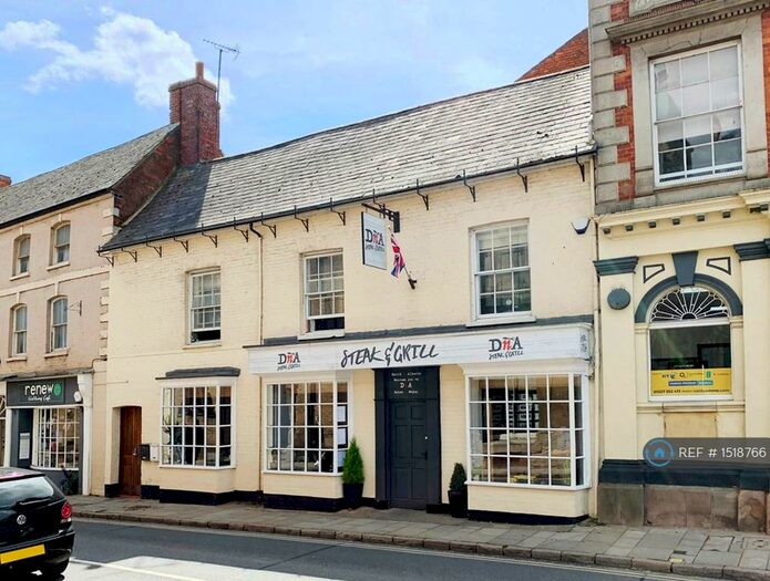 2 Bedroom Flat To Rent In Watling Street West, Towcester, NN12