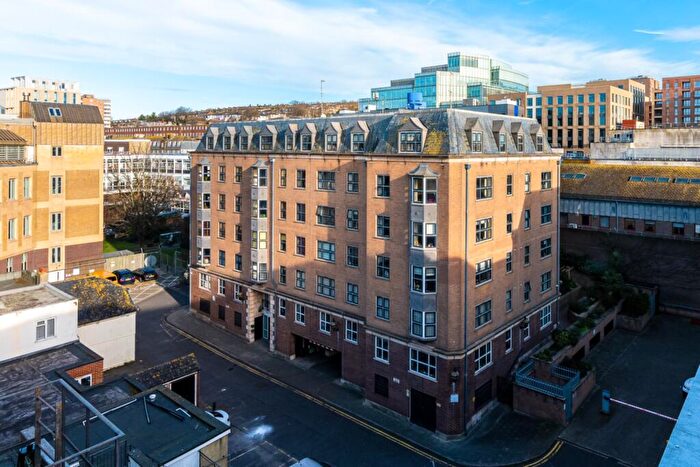 1 Bedroom Apartment For Sale In Pavilion Court, Brighton, BN2
