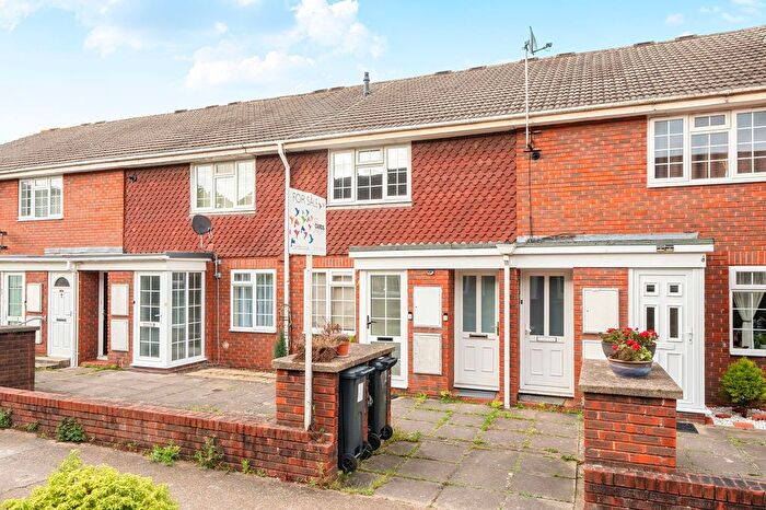 1 Bedroom Property For Sale In Delaporte Close, Epsom, KT17