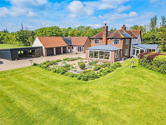 6 Bedroom Detached House For Sale In Coggeshall Road, Stisted, CM77