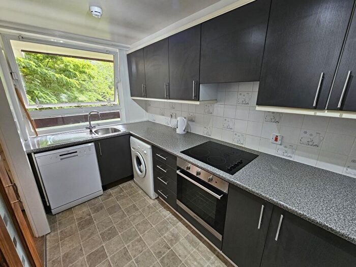 2 Bedroom Flat To Rent In Grange Vale, SM2