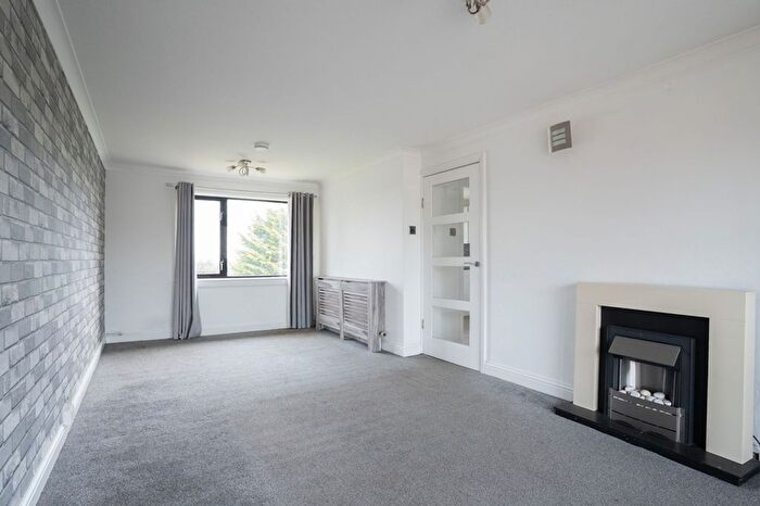 2 Bedroom Flat For Sale In Kingsland Terrace, Kelty, KY4