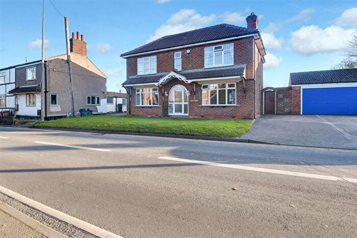 4 Bedroom Property For Sale In Spruce Lane, Ulceby, DN39