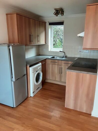 1 Bedroom Studio To Rent In 14 Webburn Gardens, West End, Southampton, Hampshire SO18