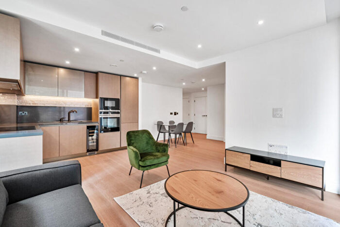 3 Bedroom Apartment To Rent In Palmer Road, London, SW11