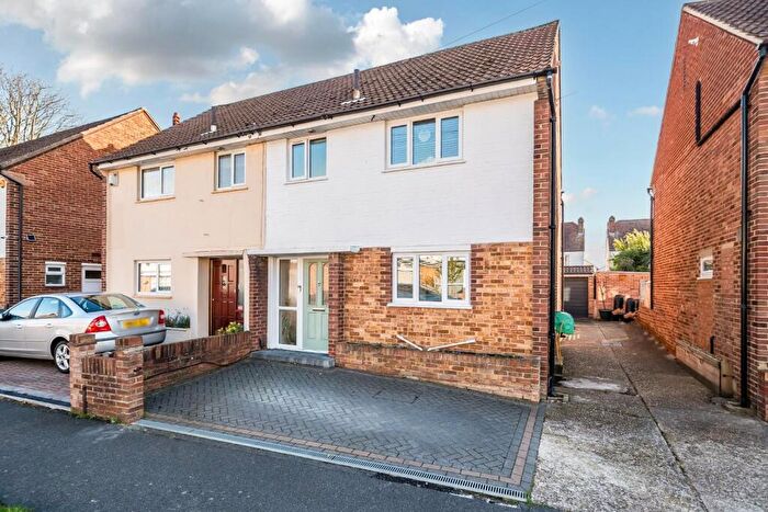 3 Bedroom House For Sale In Southbourne Avenue, Portsmouth, PO6