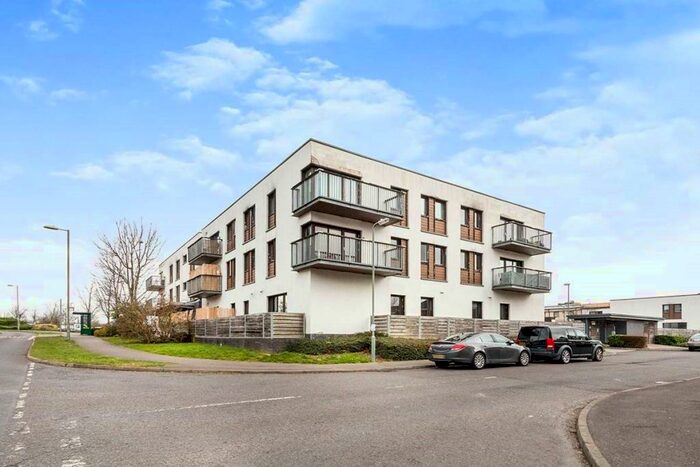 1 Bedroom Flat To Rent In The Courtyard, Beggarwood, Basingstoke, Hampshire, RG22