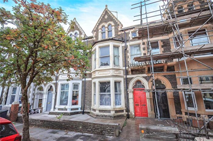2 Bedroom Apartment For Sale In Connaught Road, Roath, Cardiff, CF24