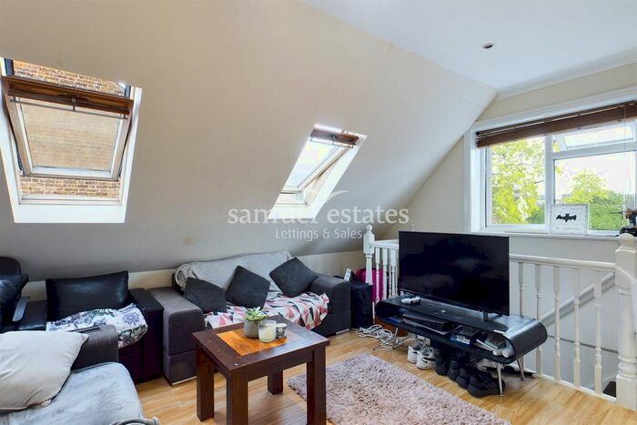 1 Bedroom Flat To Rent In High Street Colliers Wood, Colliers Wood, London, SW19