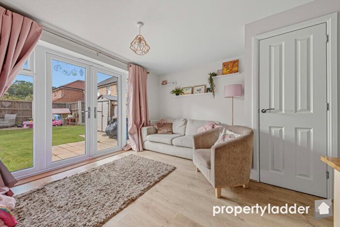 2 Bedroom Semi-Detached House For Sale In Flag Cutters Way, Horsford, NR10