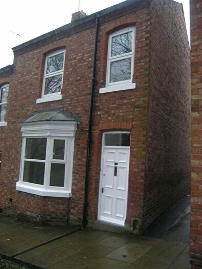 5 Bedroom Private Hall To Rent In Nevilledale Terrace, Durham, DH1