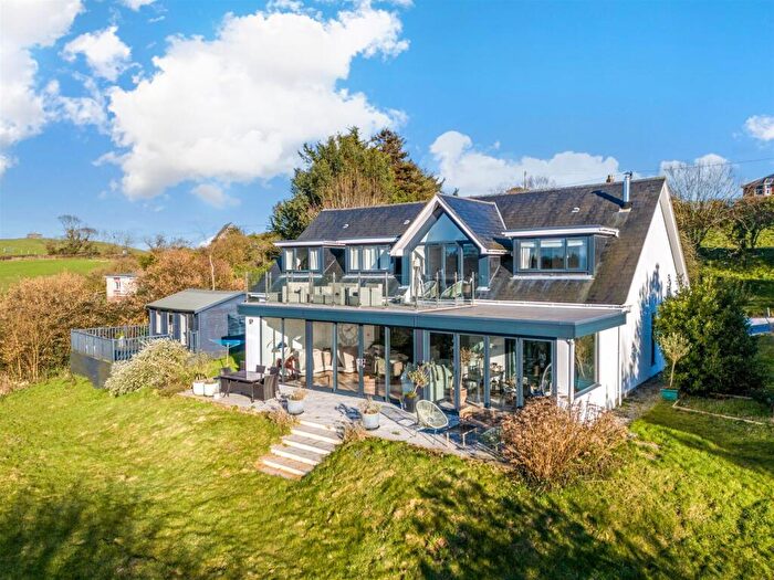 5 Bedroom Detached House For Sale In Havenstreet Main Road, Havenstreet, Ryde, Isle Of Wight, PO33