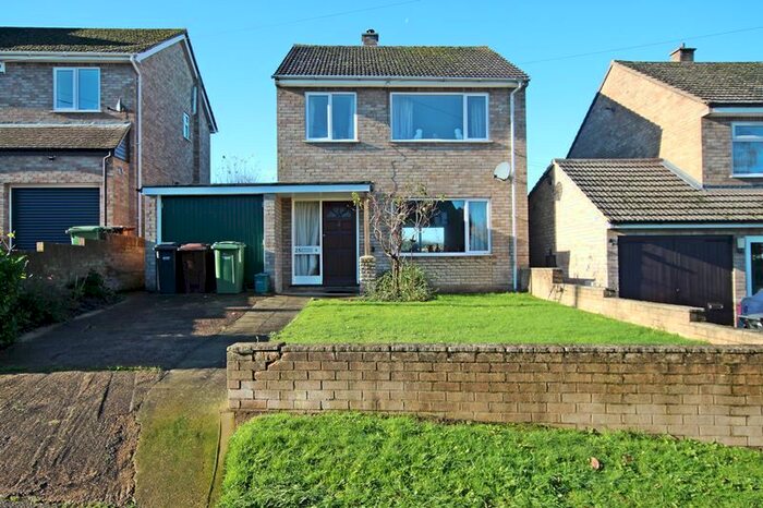 3 Bedroom Detached House For Sale In Albury View, Tiddington, OX9