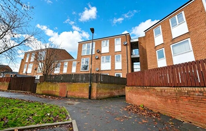 2 Bedroom Flat To Rent In Dunstanburgh Close, Washington, Tyne And Wear, NE38