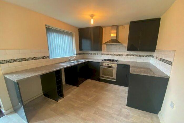 3 Bedroom Semi-Detached House To Rent In Fourth Avenue, Wolverhampton, WV10