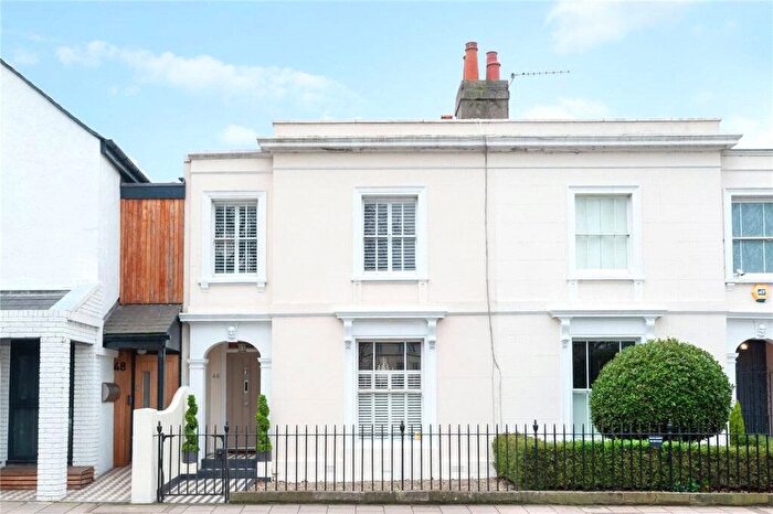 4 Bedroom Semi-Detached House To Rent In The Green, Twickenham, TW2