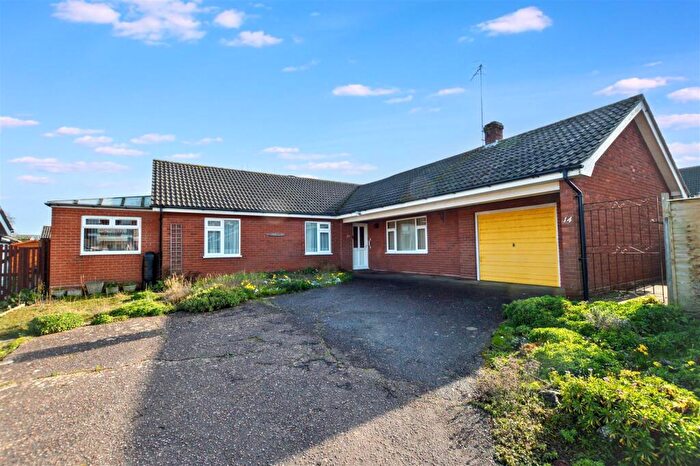 3 Bedroom Detached Bungalow For Sale In Edgebrook, Sheringham, NR26