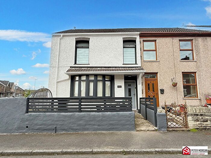 2 Bedroom Flat To Rent In Cardonnel Road, Neath, Neath Port Talbot., SA10