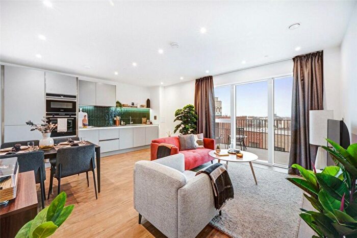 2 Bedroom Apartment For Sale In Whitworth Street Apartments, M1