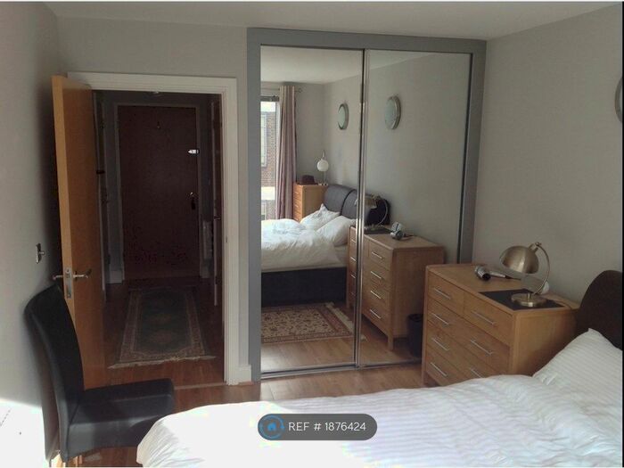 1 Bedroom Flat To Rent In Grove Court, London, SE15