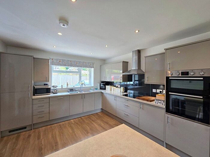 3 Bedroom Detached House For Sale In Holly Close, Halwill, EX21